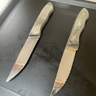 Couteaux de chasse à manche en bois de cerf